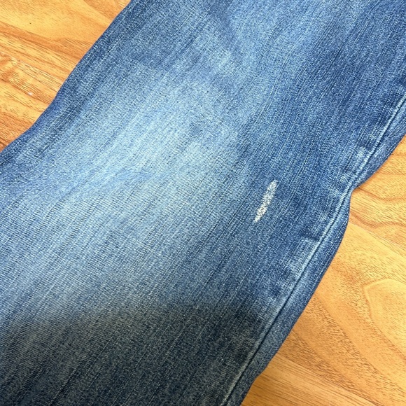 Stylish Blue Denim Jeans - Picture 9 of 14